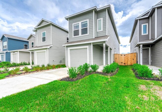 Building Photo - 18655 San Salvo Dr