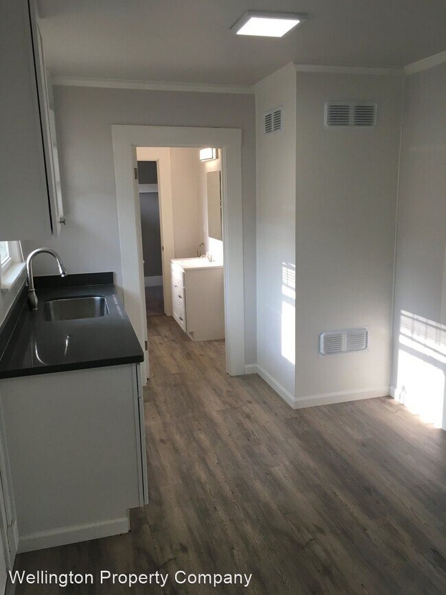 Foto del edificio - 4315-4327 Brookdale Ave