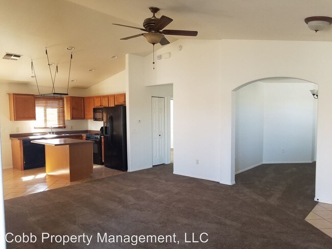 Building Photo - 2227 E Calle Joya de Ventura