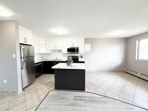 Building Photo - 1 Humber Ct