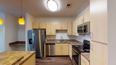 Interior Photo - The Vintage Lofts at West End
