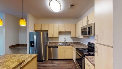 Interior Photo - The Vintage Lofts at West End