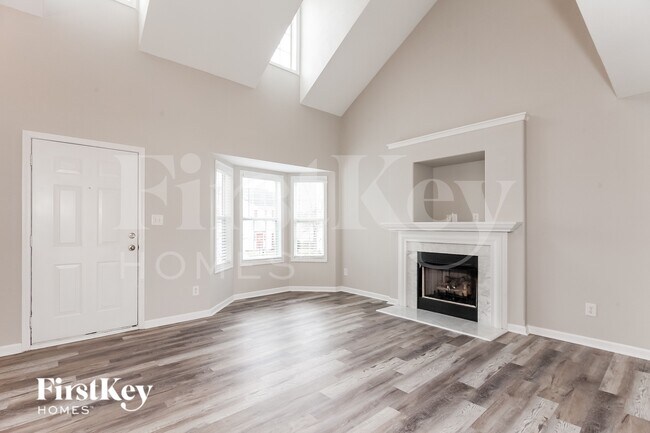 Foto del edificio - 5633 Waverly Lynn Ln