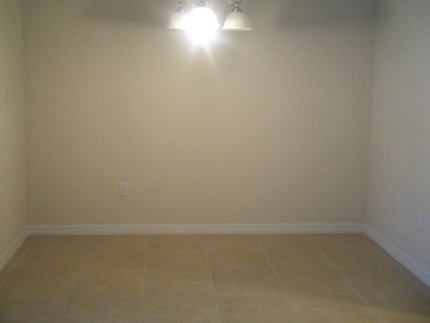 Foto del edificio - READY TO MOVE IN 2 BEDROOM 2 BATH CONDO IN WINDERMERE