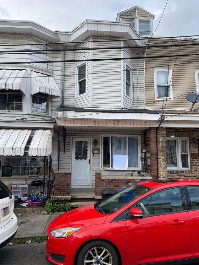Primary Photo - 217 E Mahanoy St