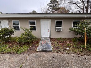 Building Photo - 1302 Dunbar St
