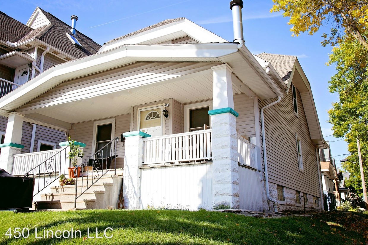 Primary Photo - 460 E Lincoln Ave