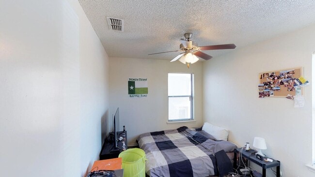 Interior Photo - Sycamore Square
