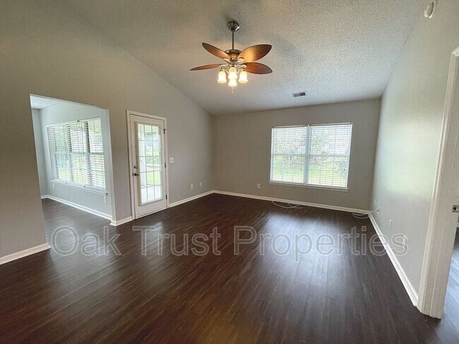 Foto del edificio - 7332 Stoney Moss Wy