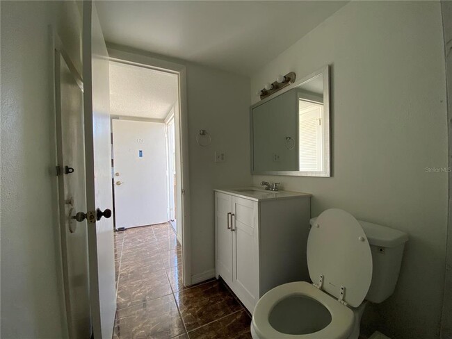 Building Photo - 174 Scottsdale Square