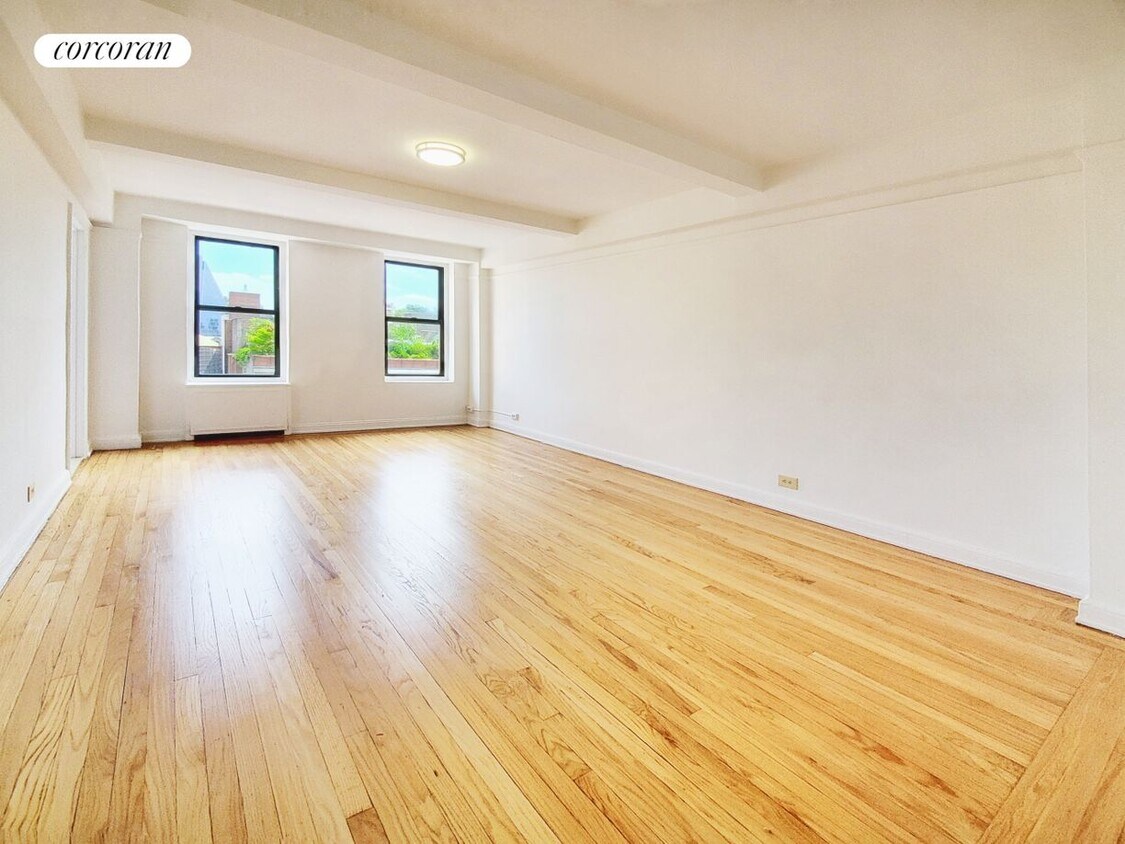 Foto principal - 200 W 16th St