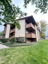 Building Photo - 6878 Countrywoods Cir