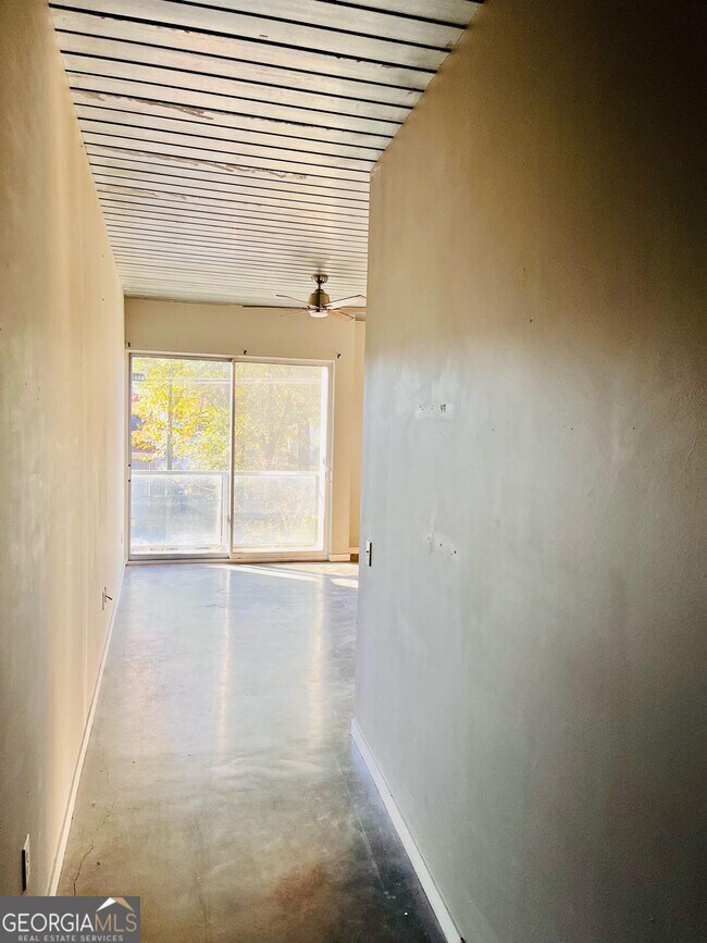 Foto del edificio - 620 Glen Iris Dr NE