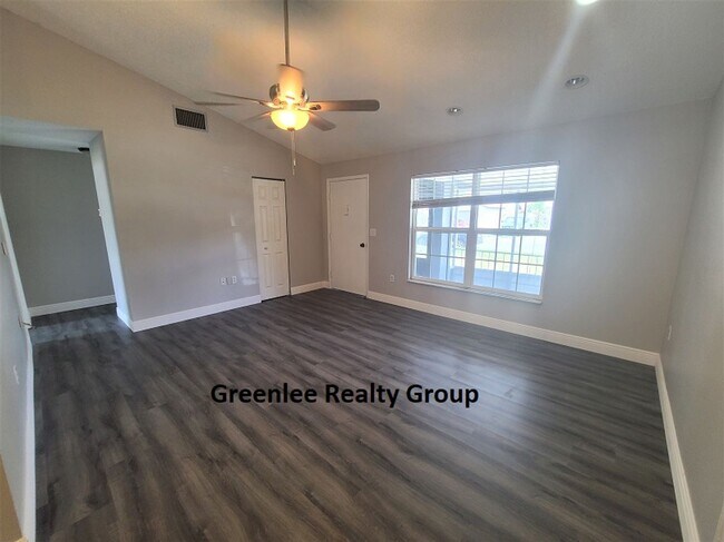 Foto del edificio - Updated 3 bed/2 bath home in Seven Springs...