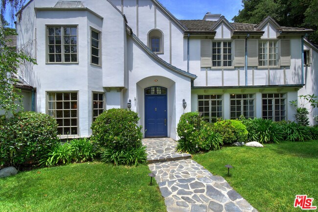 Foto del edificio - 3254 Oakdell Rd