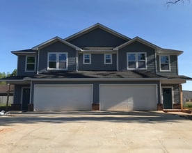 Building Photo - 1555 Jordan Rd