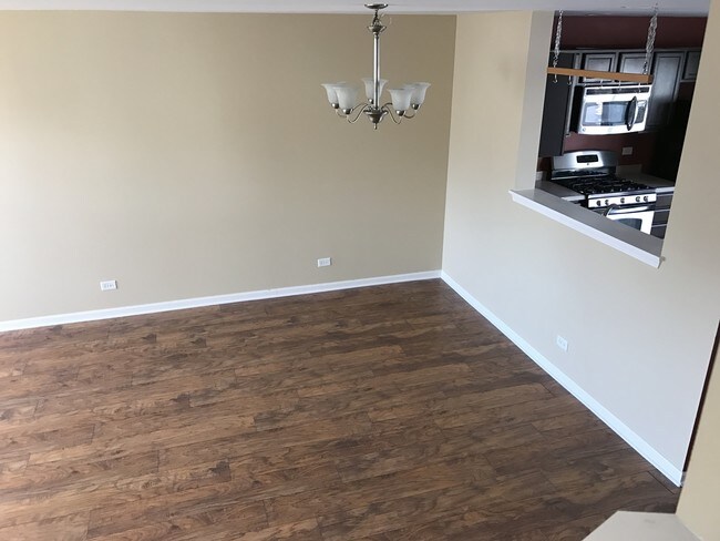 Building Photo - 580 Treble Ln