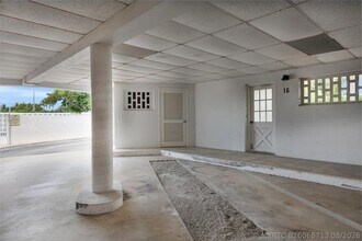Building Photo - 475 Tequesta Dr