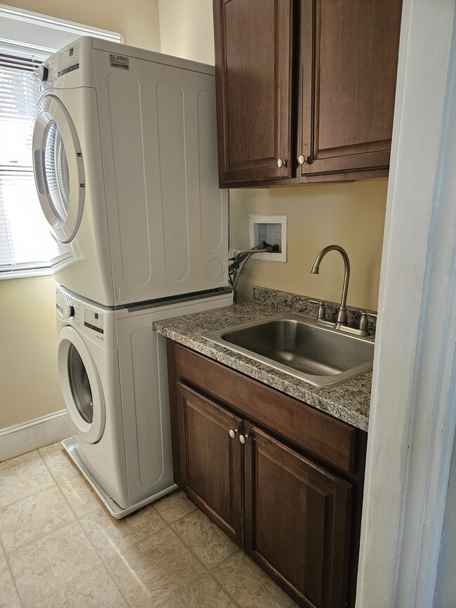 Pantry with Laundry - 1495 River St