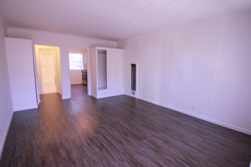 Foto principal - 1249 N Edgemont St