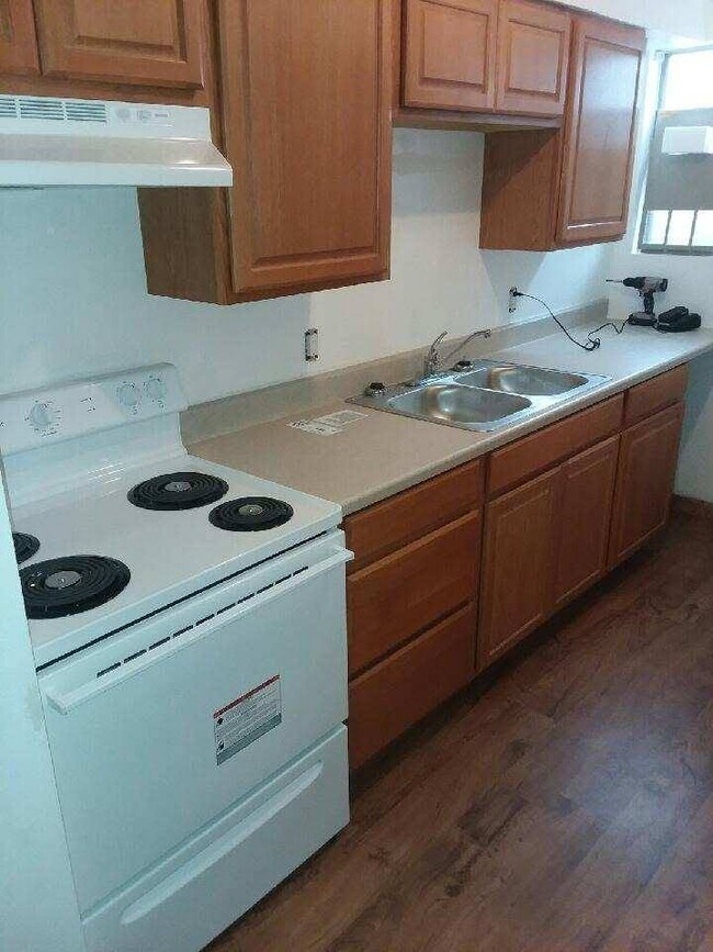 Foto del edificio - 1132 E John St