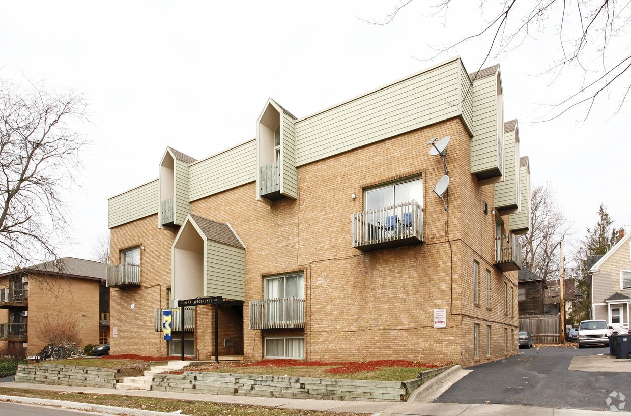 Primary Photo - Dean Apartments