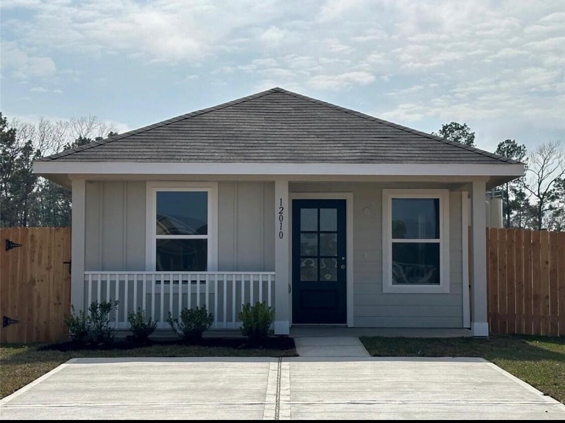 Primary Photo - 12010 William Trails Cir