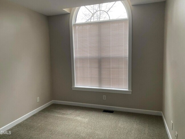 Foto del edificio - 7212 Deer Brook St