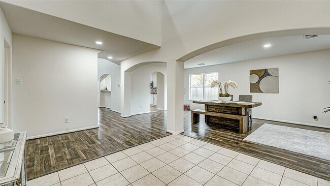 Foto del edificio - 1905 Vineyard Hill Ct