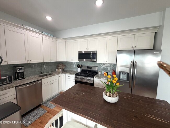 Building Photo - 1515 Ocean Terrace