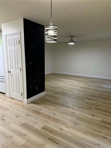 Foto del edificio - 209 W Edwards St