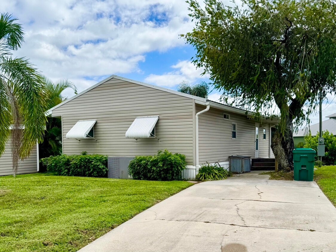 Foto principal - 2304 SE 34th Ln