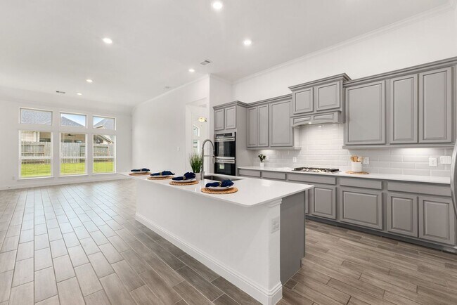Foto del edificio - 6518 Fairway Gln Ln