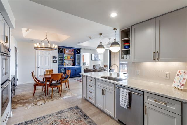 Foto del edificio - 5909 Luther Ln