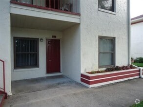 Building Photo - 1613 Little River Dr