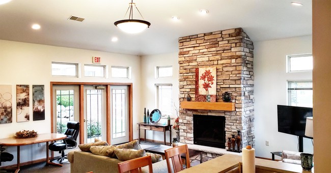 Building Photo - 290 Prairie Heights Dr