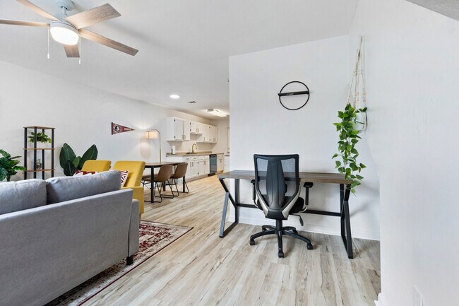 Foto del edificio - 1300 Nylic St