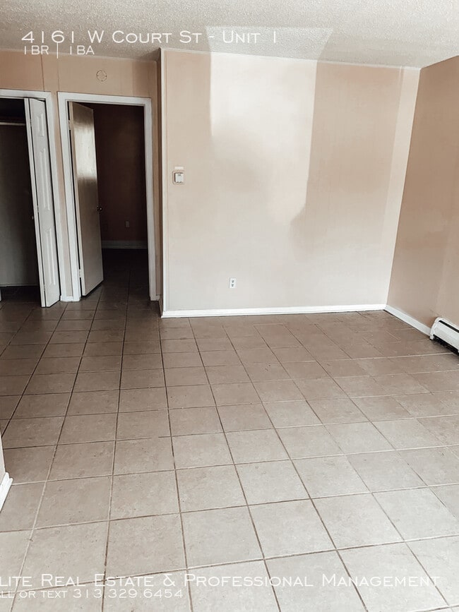 Building Photo - 1 Bedroom Apt - W Court St.