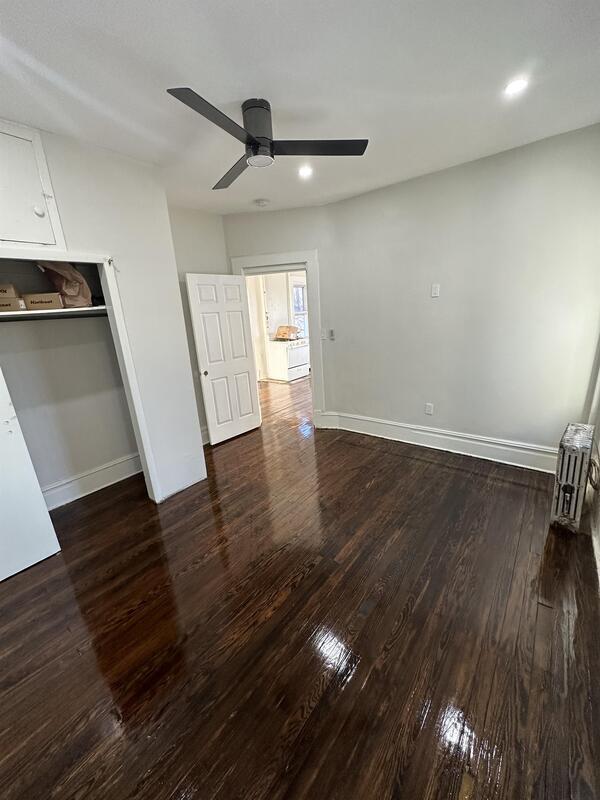 Building Photo - 115 N 5th Ave