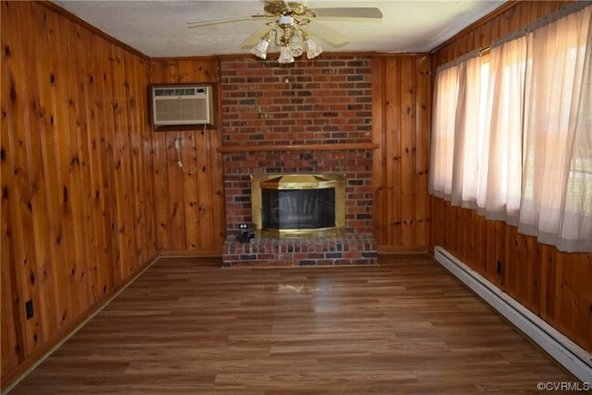 Building Photo - 14093 Mountain Rd