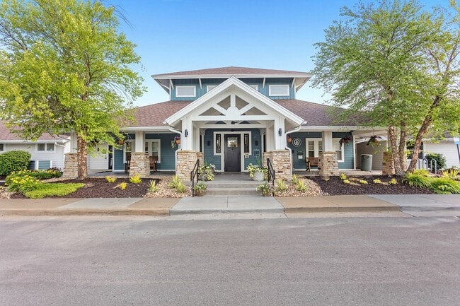 Clubhouse - Campus Lodge