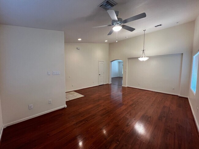 Building Photo - 4 BEDROOM IN BARKLEY RANCH!