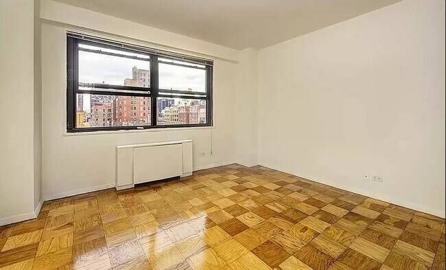 Foto del edificio - 300 West 55th Street