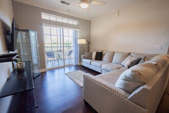 Building Photo - 1370 Tuscana Ln