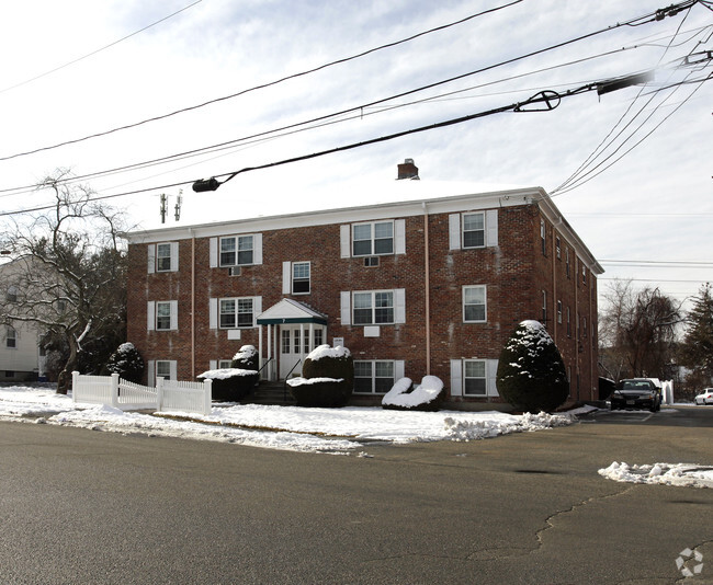 Building Photo - Brookside Apartments