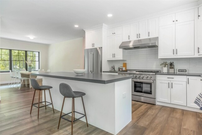 Building Photo - 1745 Stars Rd