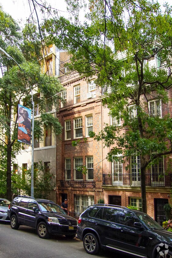 Foto del edificio - 159 E 70th St