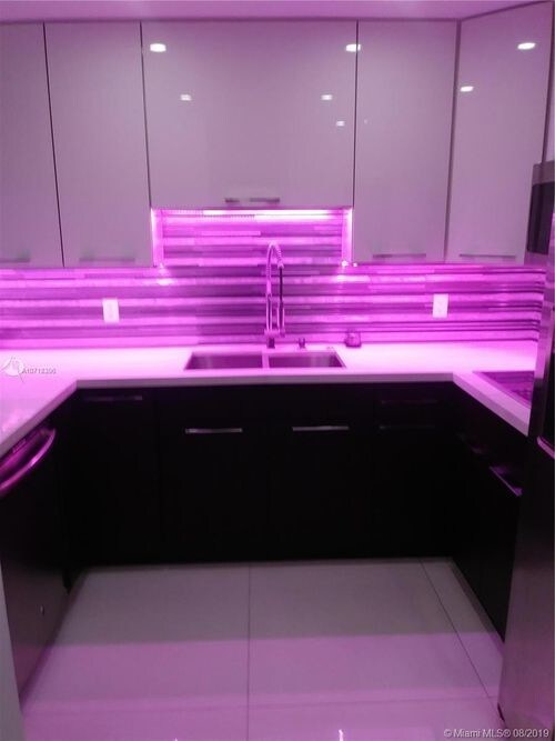 Foto del edificio - 13499 Biscayne Blvd