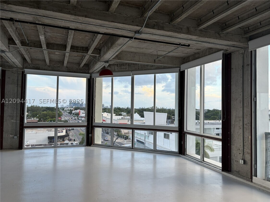 Building Photo - 8101 Biscayne Blvd