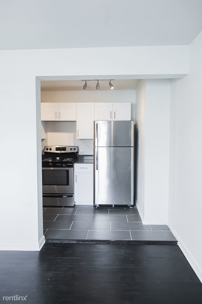 Building Photo - 270 W 200 N